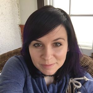 Meet your Posher, Alicia